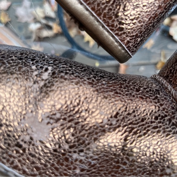 UGG Classic Mini Metallic Sparkle Size 6 Bronze - Picture 9 of 9